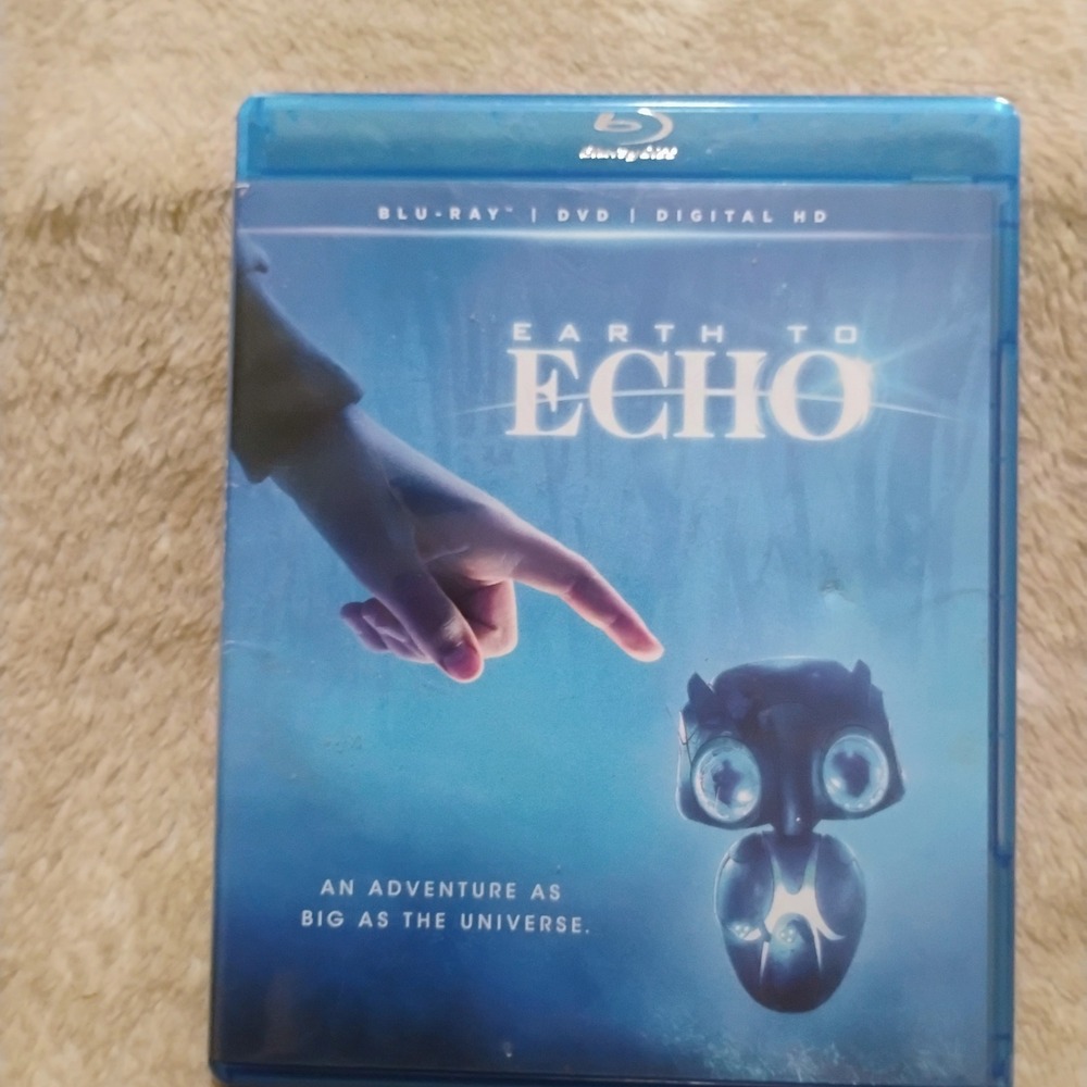 Earth To Echo Blu-ray DVD Combo Pack Sci-Fi Family Adventure Movie Blue